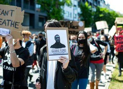 خبرنگاران کمیسیون حقوق بشر خواهان توقف استفاده از فناوری تشخیص چهره در اعتراضات شد