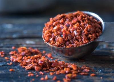 پول بیبر چیست؟ ادویه ای خوش رنگ با عطری ملایم و ماندگار