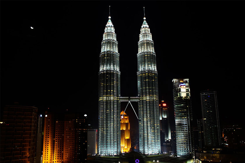 the petronas towers معرفی برج های دوقلوی پتروناس کوالالامپور
