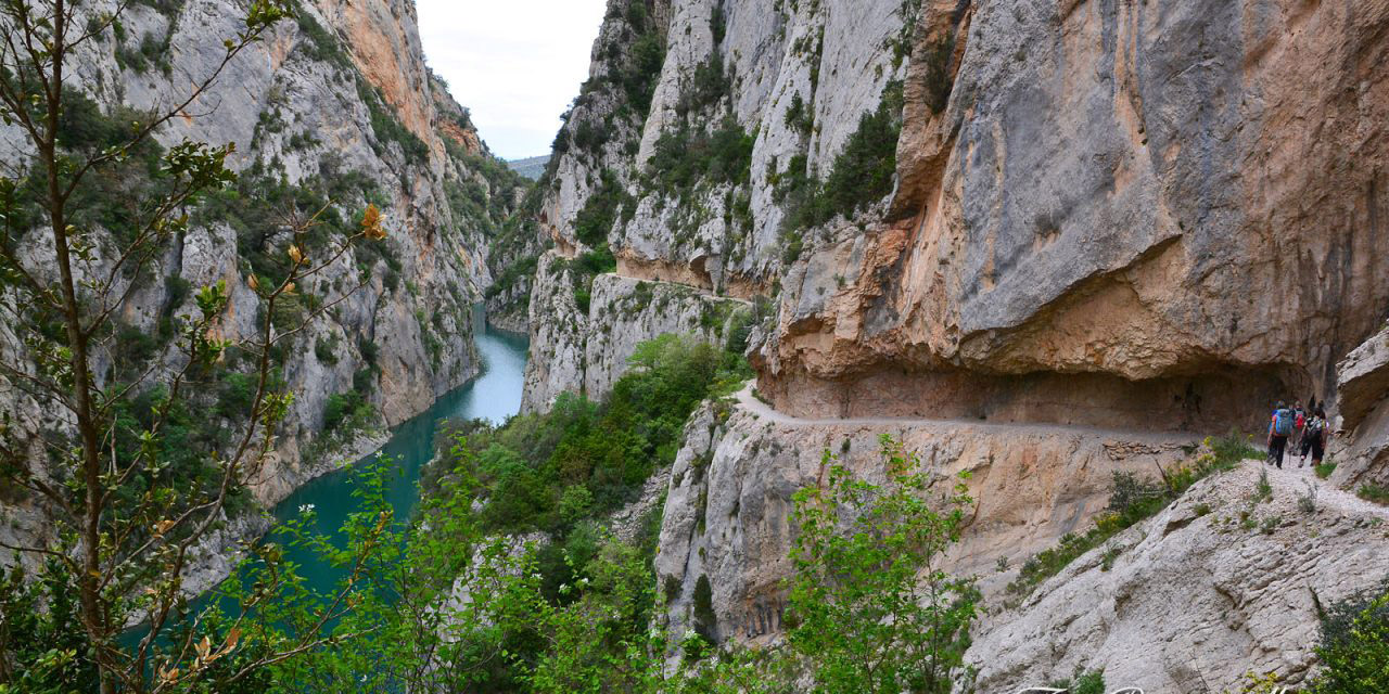 Gorge of Mont-Rebei پیاده روی در دره ای زیبا در کاتالان اسپانیا