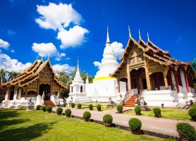 معبد Wat Buakkhrok Luang